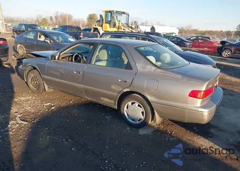 2000 Toyota Camry Ce from USA, damaged, VIN 4T1BG22K7YU624389